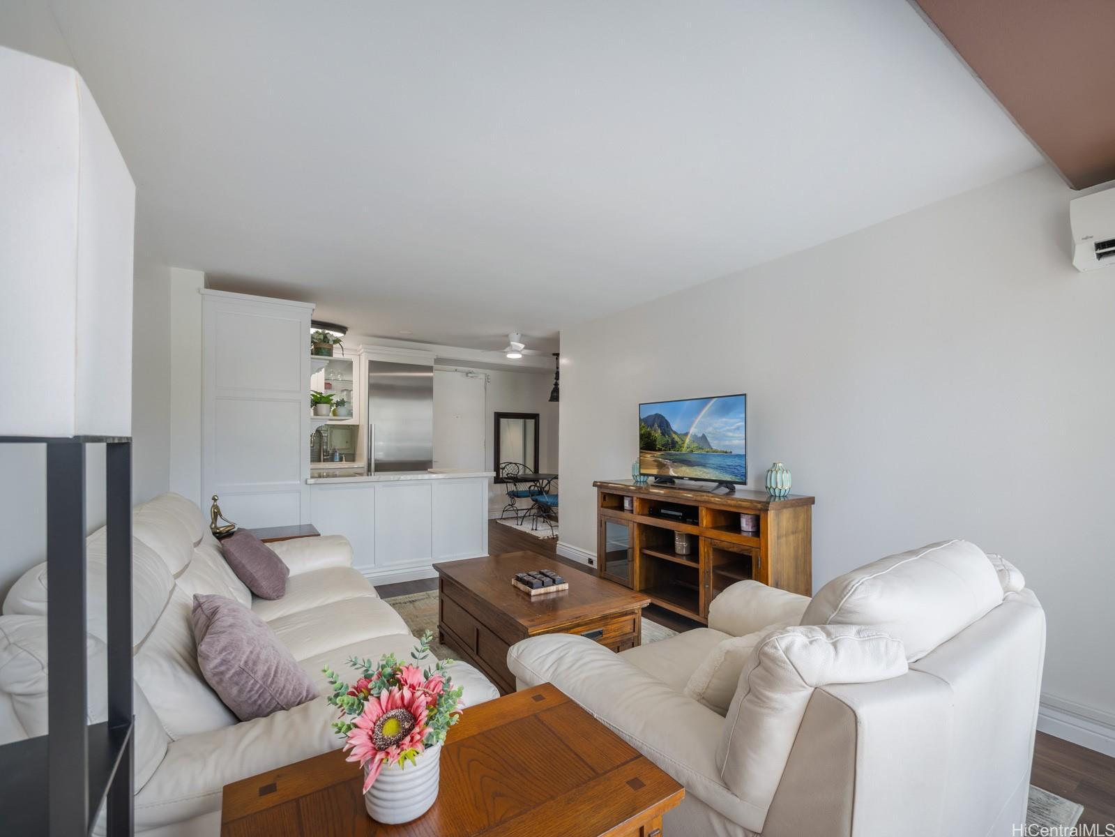 445 Kaiolu Street #409 - 1