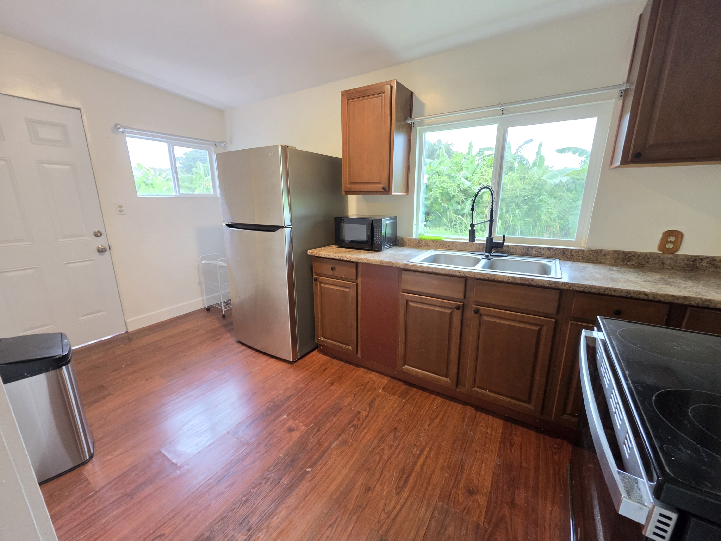41-1687 Kalanianaole Hwy - C