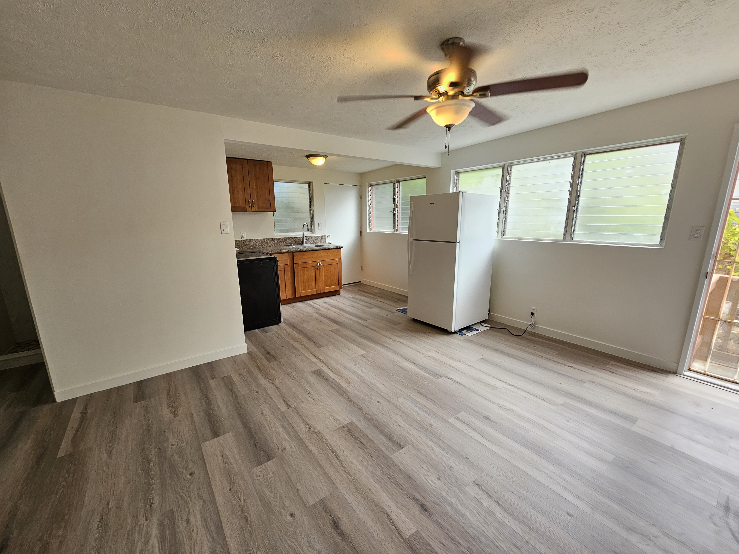 1487 Alencastre Street - B